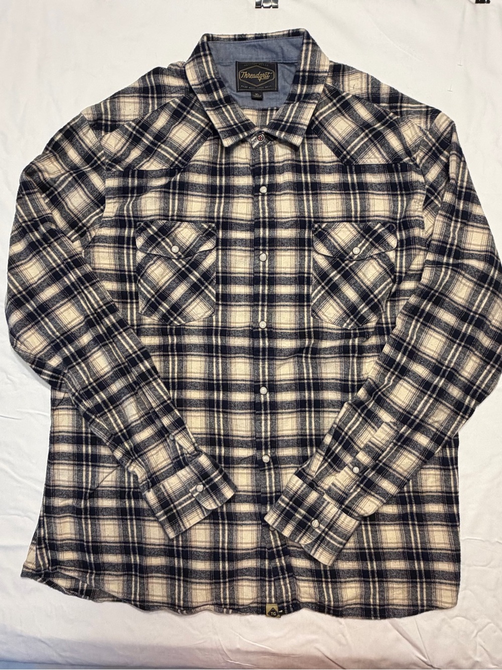 Threadgrit Men’s Navy and Cream Plaid Long-Sleeve Button-Down Flannel Shirt XL